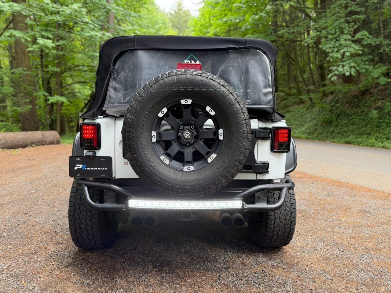 1C4BJWEG1FL689505 photo 12